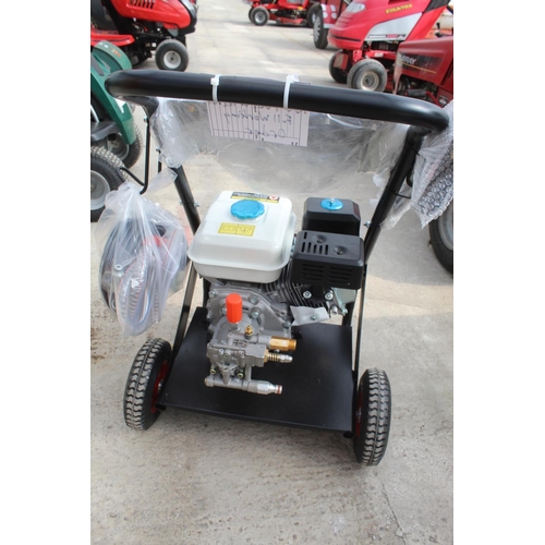 141 - NEW KILRUSH 3000 PSI 6 1/2 HP PETROL PRESSURE WASHER  NO VAT