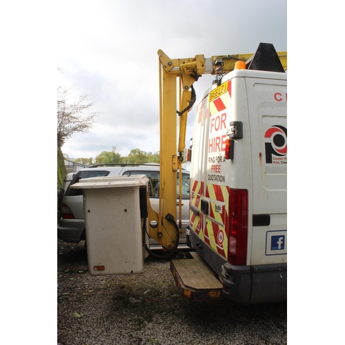 164 - IVECO DAILEY DIESEL CHERRY PICKER BX55LZJ FIRST REG 2005 MOT 31/07/23 ENGINE RUNS FINE ,HYDRAULICS G... 