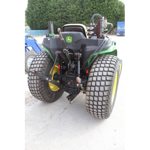 189 - JOHN DEERE 3038E COMPACT TRACTOR 2021 617 HOURS APPROX ONE OWNER FROM NEW USER MANUAL FULL TER CERTI... 