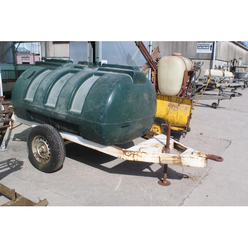 218 - A LP1320 FUEL BOWSER WITH A PLASTIC TANK NO VAT