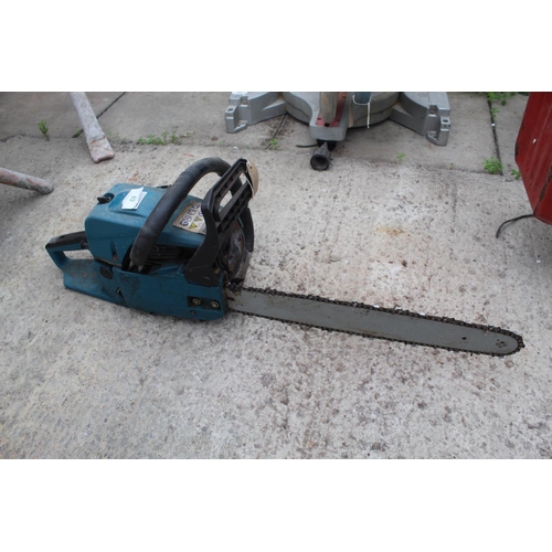 49 - GASOLINE CHAINSAW  NO  VAT