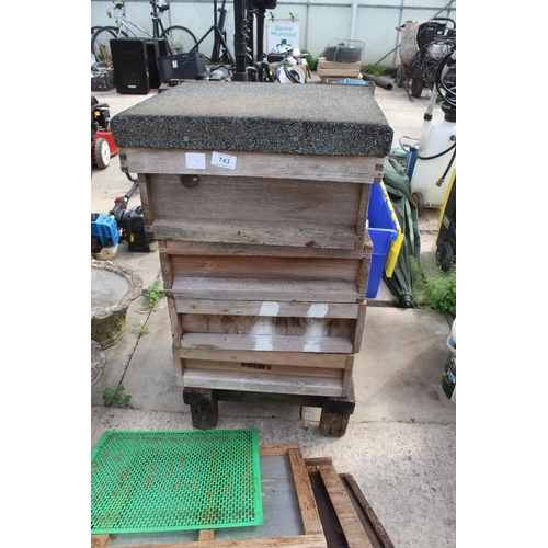 743 - BEEHIVE, 2 BEESUITS, 2 SMOKERS AND A HIVE TOOL   NO VAT