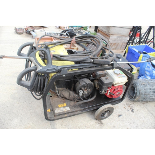 744 - KARCHER PETROL PRESSURE WASHER  HDS801B  NO  VAT