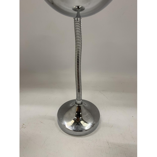 117 - A RETRO CHROME ADJUSTABLE CLOCK