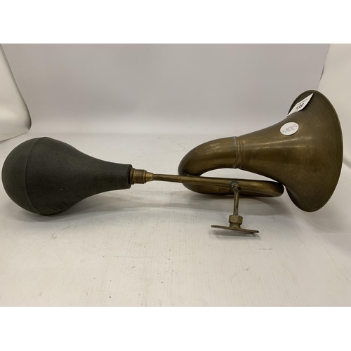 139 - A VINTAGE BRASS CAR HORN