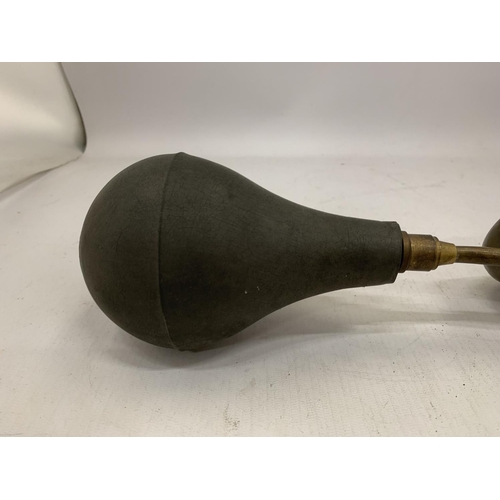 139 - A VINTAGE BRASS CAR HORN