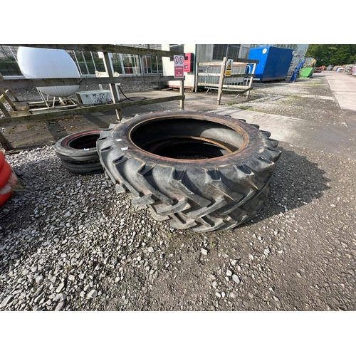 1275 - A PAIR OF REAR TRACTOR TYRES 12.4/11-36   + VAT