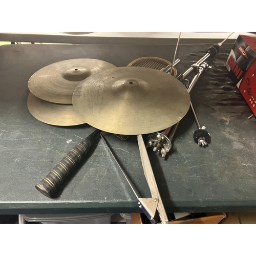 1095 - THREE CYMBALS, MUSIC STANDS, ETC