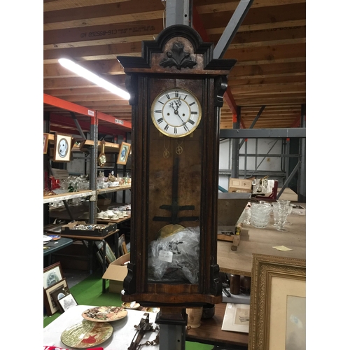 1193 - A VICTORIAN DOUBLE WEIGHT VIENNA CASED WALL CLOCK WITH CARVED LEAF AND ACORN DECORATION COMPLETE WIT... 