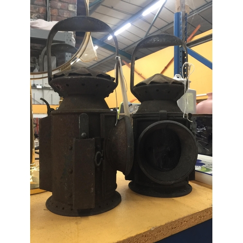 1197 - A PAIR OF VINTAGE METAL RAILWAY LAMPS