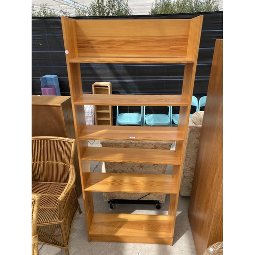 2946 - A MODERN PINE FIVE TIER OPEN BOOKCASE, 30