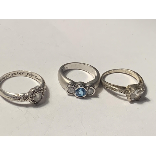 551 - FIVE VARIOUS SILVER RINGS