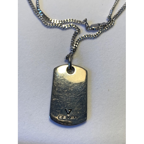 568 - A SILVER NECKLACE WITH INGOT PENDANT IN A PRESENTATION BOX