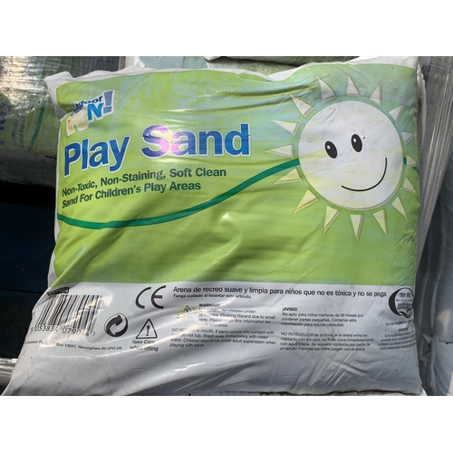 298 - SIXTEEN 5KG BAGS OF PLAY SAND NO VAT