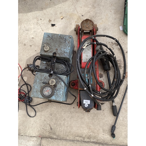 1663 - 2 X ITEMS - A KEW HOBBY 88 PRESSURE WASHER AND HYDRAULIC FLOOR JACK