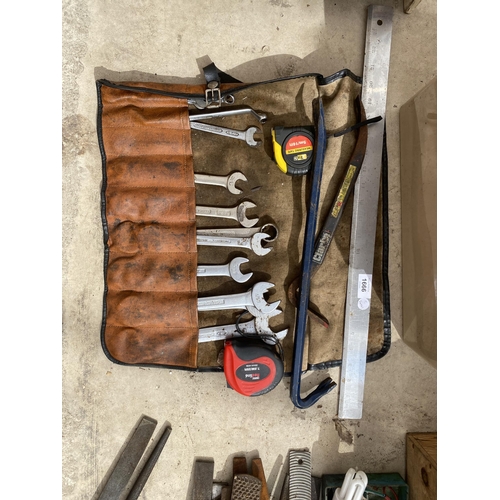 1666 - A MIXED LOT OF VINTAGE TOOLS, SPANNER SET IN FOLDING CASE ETC