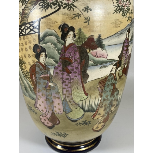 342 - A LARGE JAPANESE HAND PAINTED MEIJI PERIOD VASE, WITH PANELLED DESIGN DEPICTING FIGURES BY A RIVER, ... 