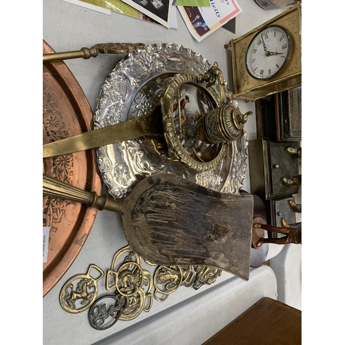 210 - A MIXED LOT VINTAGE BRASS AND COPPER, CLOCK AND TROPHIES