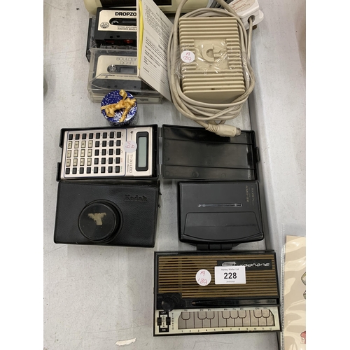 228 - A MIXED LOT TO INCLUDE COMMODORE CONSOLE, KODAK CAMERA ETC