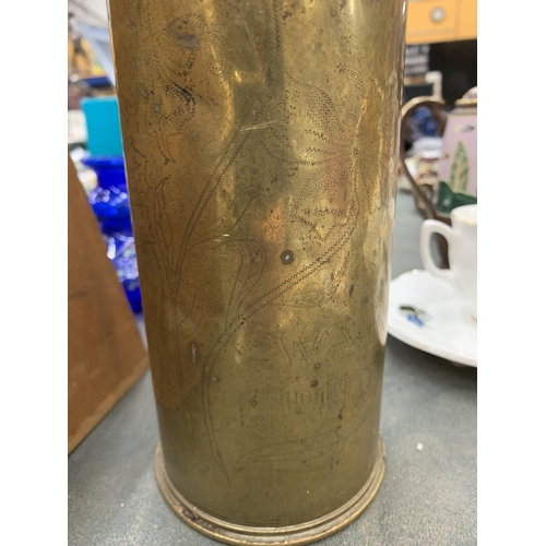 253 - A TRENCH ART BRASS SHELL CASE VASE