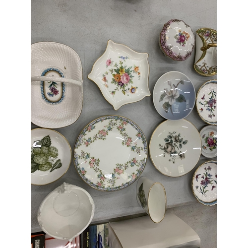 265 - A QUANTITY OF TRINKET PLATES AND PIN DISHES TO INCLUDE ROYAL COPENHAGEN, MASON'S, ROYAL ALBERT, SPOD... 