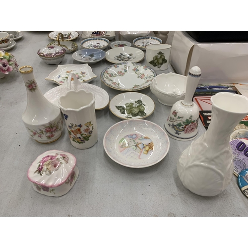 265 - A QUANTITY OF TRINKET PLATES AND PIN DISHES TO INCLUDE ROYAL COPENHAGEN, MASON'S, ROYAL ALBERT, SPOD... 