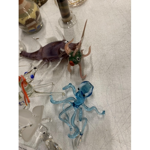 279 - A GROUP OF GLASSWARE ANIMALS, BLUE OCTOPUS ETC