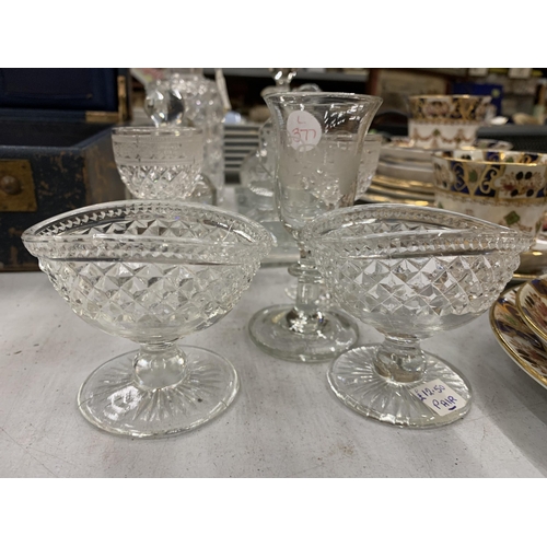 287 - A COLLECTION OF 19TH CENTURY AND LATER GLASSWARE, CUT GLASS DECANTER, ETCHED GLASS ETC