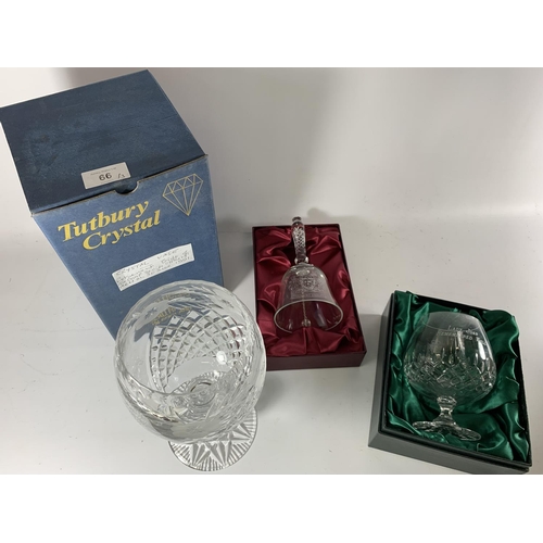 66 - * A COLLECTION OF THREE BOXED PRESENTATION ITEMS, GLASS VASE FROM GMP SENIOR OFFICERS, MESS 1991, BR... 