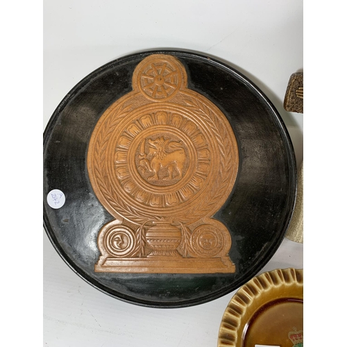 74 - * A COLLECTION OF CERAMICS TO INCLUDE WEDGWOOD METROPOLITAN POLICE PLATE, ROYAL ULSTER CONSTABULARY ... 