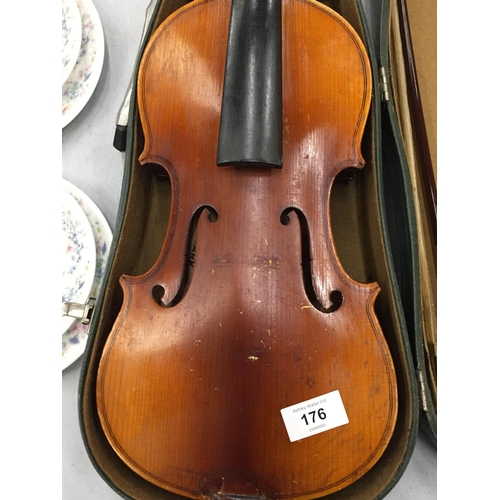 176 - A VINTAGE CASED VIOLIN WITH BOW