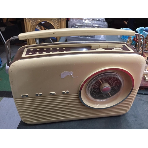 200 - TWO VINTAGE RADIOS TO INCLUDE A BUSH AND GOODMANS