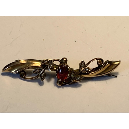 476 - TWO 9 CARAT GOLD BROOCHES ONE WITH A RED STONE AND SEED PEARLS GROSS WEIGHT 5.05 GRAMS