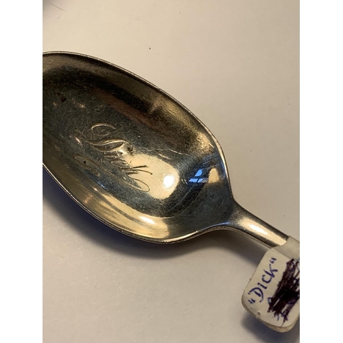 519 - A HALLMARKED SHEFFIELD 1902 SILVR SPOON ENGRAVED GROSS WEIGHT 29.6 GRAMS