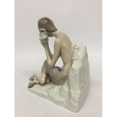 705 - A LLADRO 