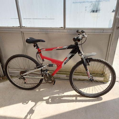 2129 - A RALEIGH TUCANA MOUNTAIN BIKE WITH 21 SPEED GEAR SYSTEM