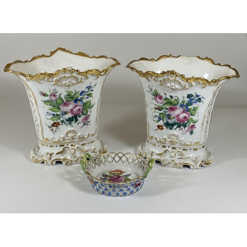 101 - A PAIR OF CONTINENTAL HAND PAINTED PORCELAIN VASES, HEIGHT 16CM, TOGETHER WITH A SIGNED DRESDEN PORC... 