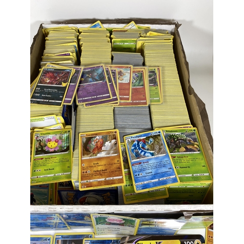 330 - A HUGE COLLECTION OF 4000+ POKEMON CARDS, JUMBO PIKACHU, HOLOS, RARES ETC