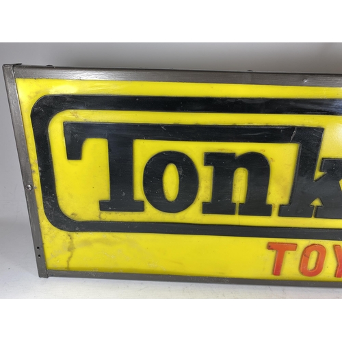 320 - A TONKA TOYS ILLUMINATED BOX SIGN, 32 X 63CM