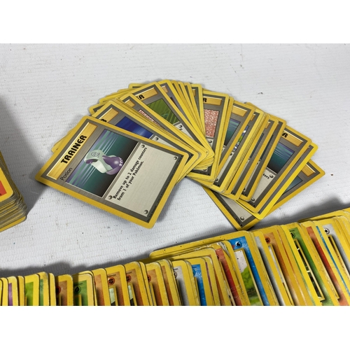 344 - A LARGE COLLECTION OF 1999 WOTC POKEMON BASE SET, ROCKET, FOSSIL AND JUNGLE SET CARDS, 1ST EDITION H... 