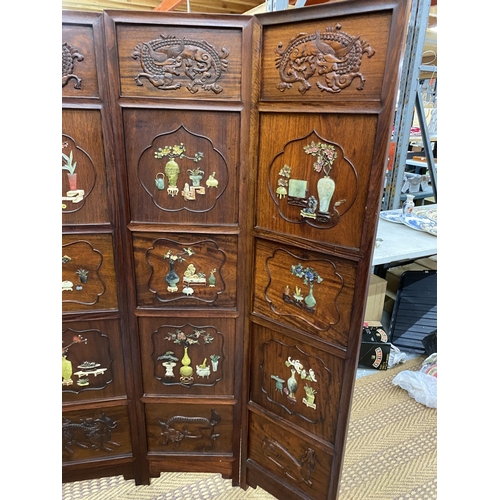 400 - A GREAT QUALITY ORIENTAL CARVED HARDWOOD SIX SECTION SCREEN WITH EIGHTEEN SQUARE PANEL SECTIONS EACH... 