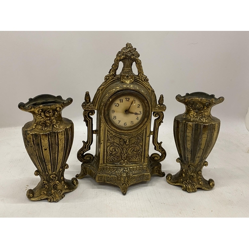 27 - AN ART NOUVEAU DESIGN FRENCH BRASS CLOCK GARNITURE SET, HEIGHT 22CM