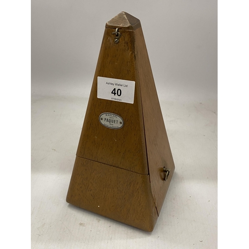 40 - A VINTAGE FRENCH 'PAQUET' WOODEN CASED METRONOME