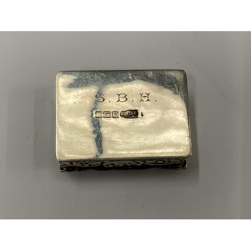 474 - A DECORATIVE SILVER PILL BOX