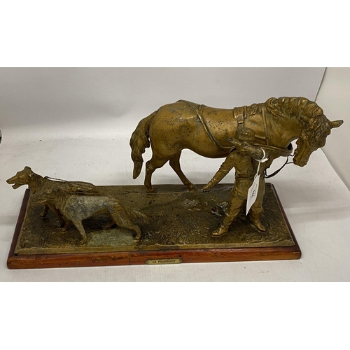 62 - A VINTAGE METAL FIGURE GROUP OF A HUNTER, HORSE AND TWO DOGS - 'LA POURSUITE', HEIGHT 23CM