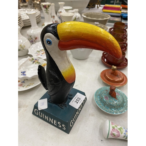 253 - A CAST 'GUINNESS' TOUCAN HEIGHT 20CM