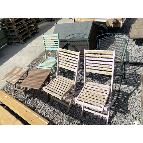 1984 - AN ASSORTMENT OF WOODEN AND METAL GARDEN SEATS AND TABLES