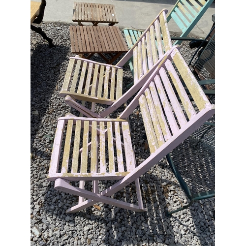 1984 - AN ASSORTMENT OF WOODEN AND METAL GARDEN SEATS AND TABLES