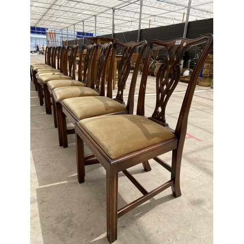 2876 - A SET OF TEN MAHOGANY CHIPPENDALE STYLE DINING CHAIRS WITH PIERCED SPLAT BACKS