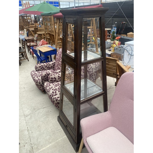 2878 - AN UNUSUAL HARDWOOD AND GLASS PYRAMID DISPLAY CASE WITH THREE TIERS AND DRAWER TO THE BASE,178CM TAL... 